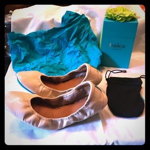 Tieks Color: Nude Patent Leather. Size: 7